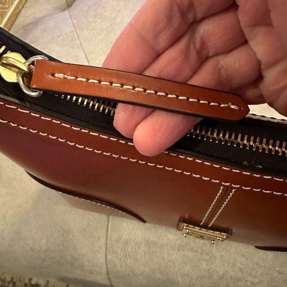 D&B NWOT Leather Shoulder Bag - Picture 14 of 16